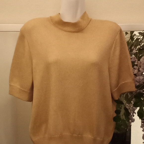 St. John Basics Gold Lurex Sparkly Short Sleeved Sweater - Picture 1 of 12